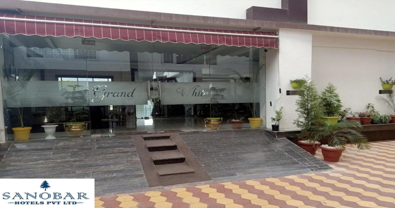 Hotel White Grand Shimla - In City Centre - A Centrally Ac Hotel Экстерьер фото