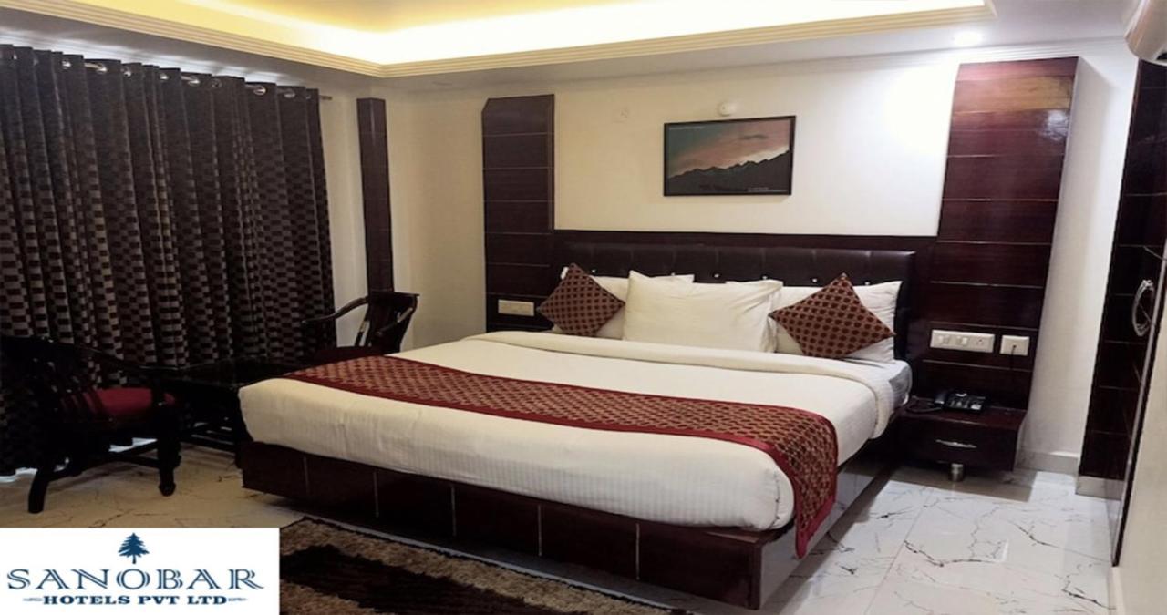 Hotel White Grand Shimla - In City Centre - A Centrally Ac Hotel Экстерьер фото