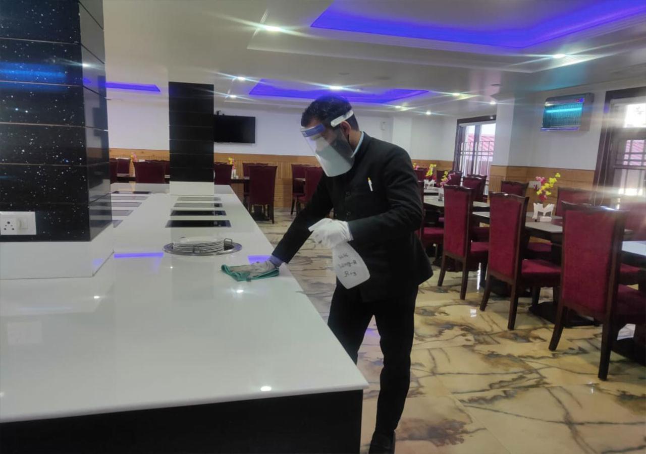 Hotel White Grand Shimla - In City Centre - A Centrally Ac Hotel Экстерьер фото