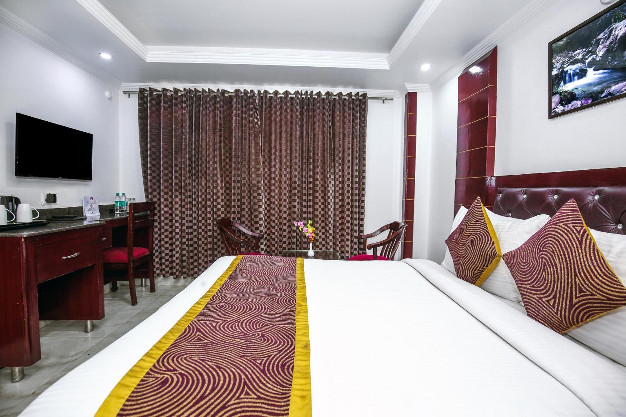 Hotel White Grand Shimla - In City Centre - A Centrally Ac Hotel Экстерьер фото