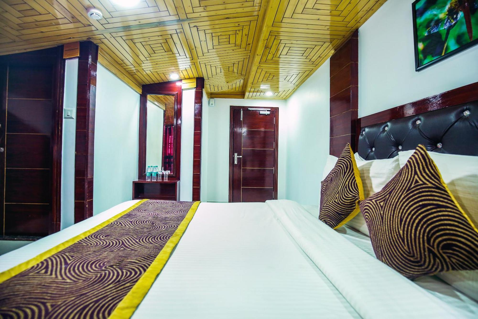Hotel White Grand Shimla - In City Centre - A Centrally Ac Hotel Экстерьер фото