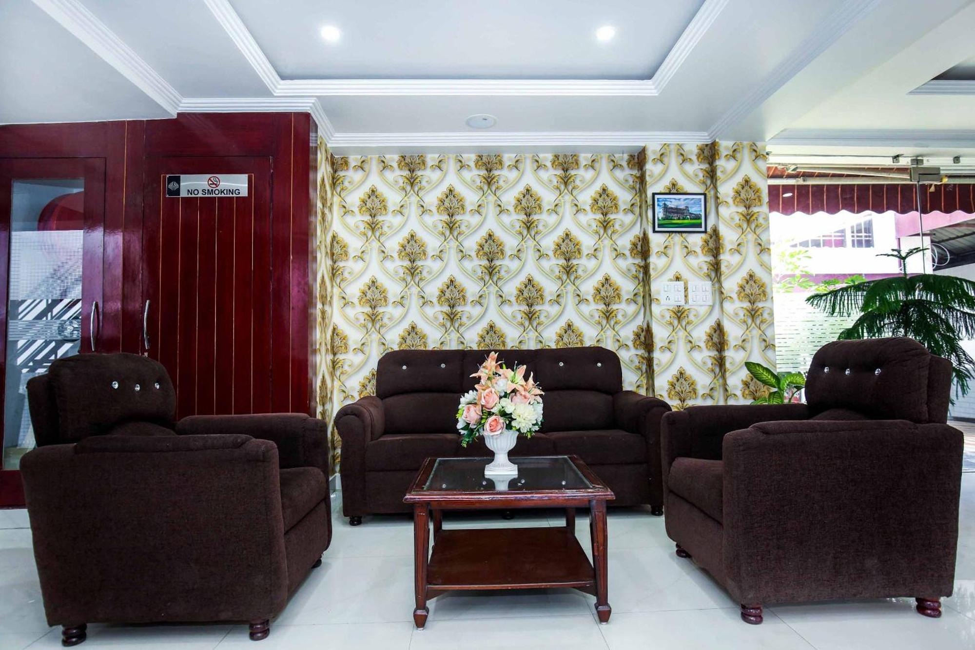 Hotel White Grand Shimla - In City Centre - A Centrally Ac Hotel Экстерьер фото